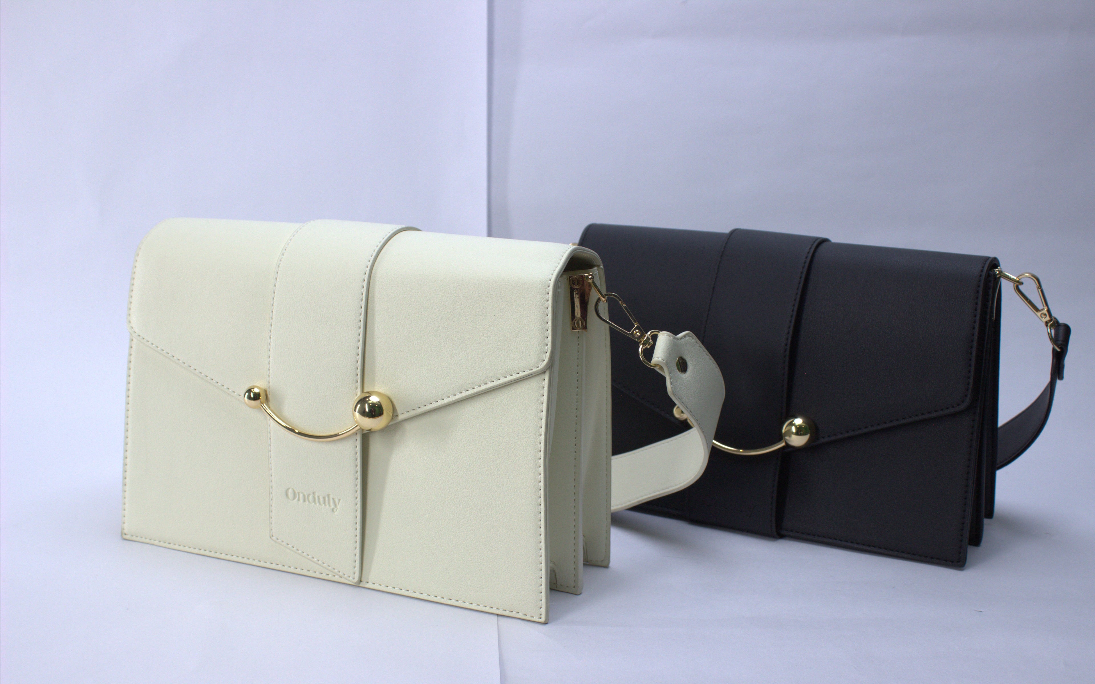 gid://shopify/MediaImage/25707570462790